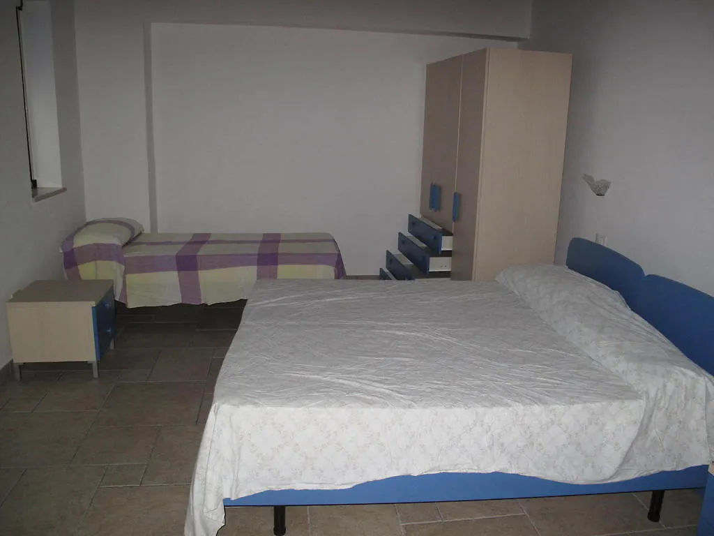 Ca'Serta Apartman Isola di Ustica 0*,