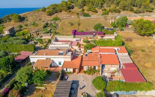 Ca'Serta Apartman Isola di Ustica 0*,